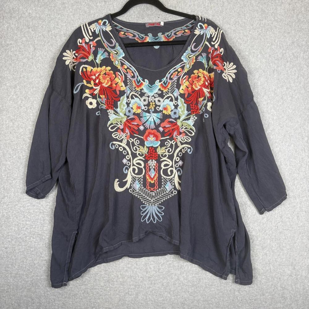 Johnny Was Women's Size Large Valerie Black Embroidered Tunic Top Shirt